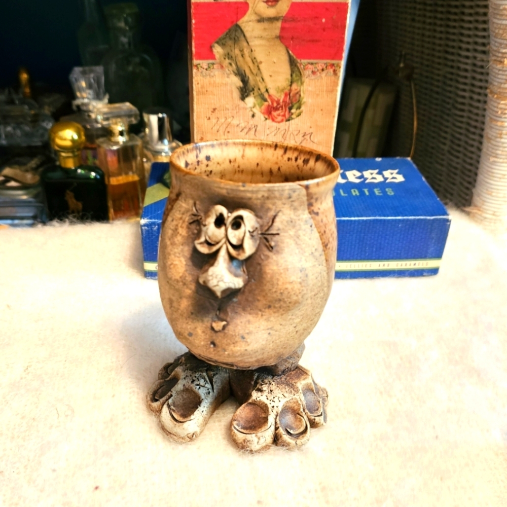 Funny Face Ugly Mug With Feet